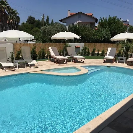 Crescent Twins -white