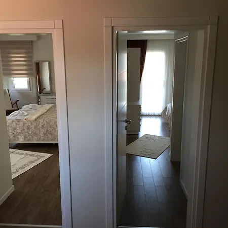 别墅 Crescent Twins -white