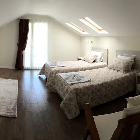 Crescent Twins -white * 达利安