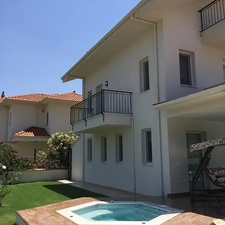 Crescent Twins -white 别墅 *