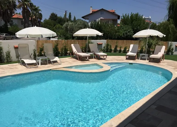 Crescent Twins -white