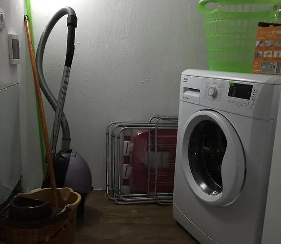 Villa Crescent Twins -white