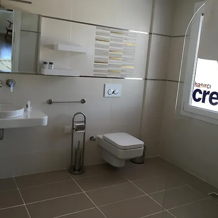 Crescent Twins -white